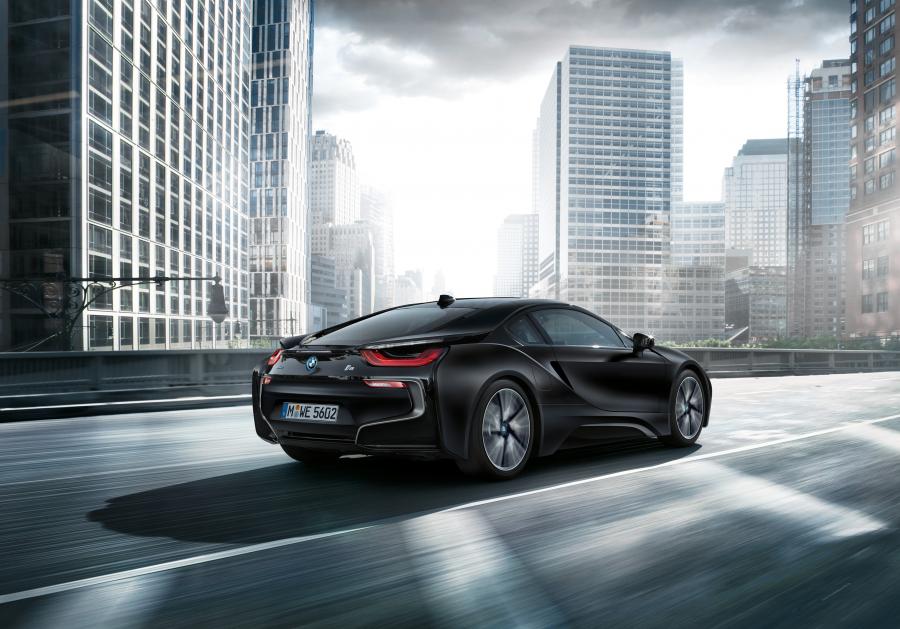  BMW i8 Frozen Black Edition 2017 года  (фото 4 из 9)